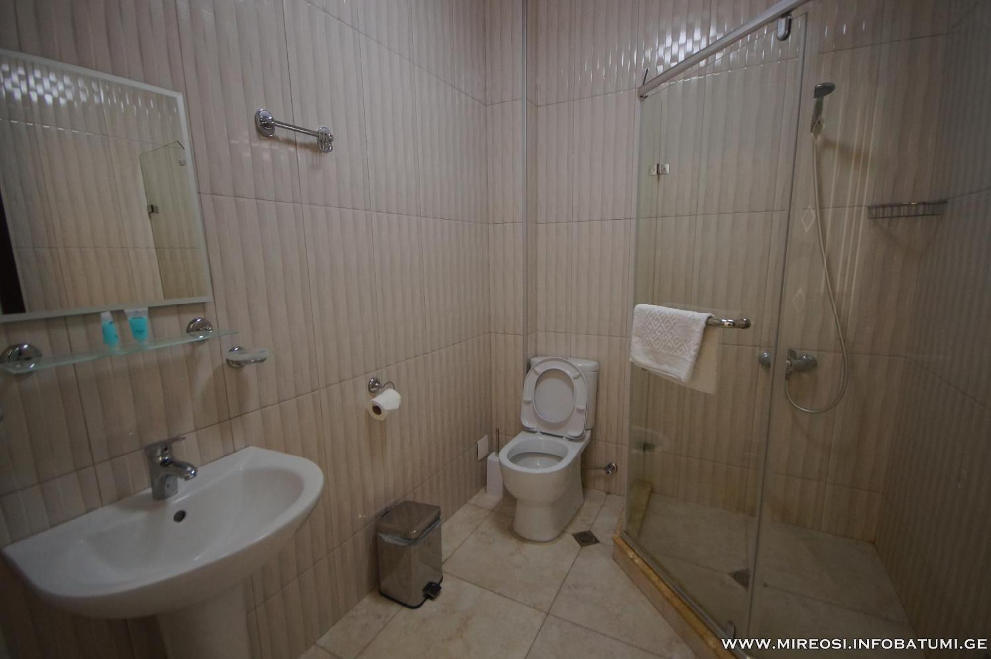 Hotel Mireosi บาทูมิ ภายนอก รูปภาพ