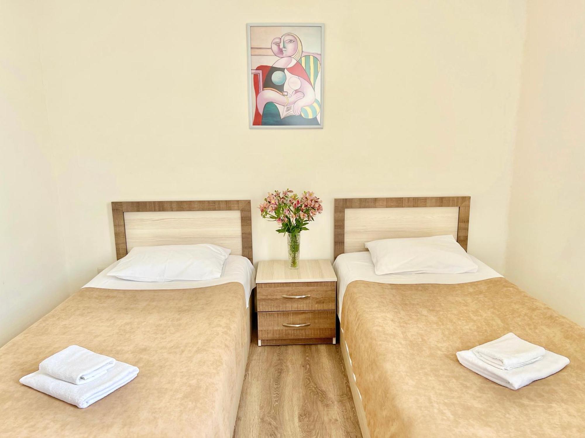 Hotel Mireosi บาทูมิ ภายนอก รูปภาพ